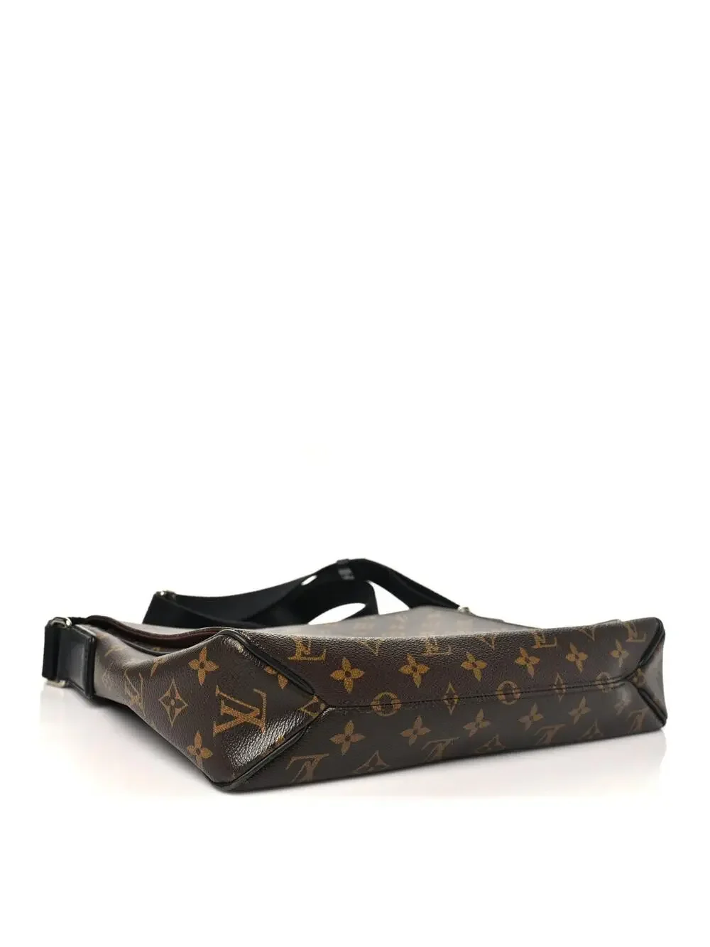 Louis Vuitton discover timeless